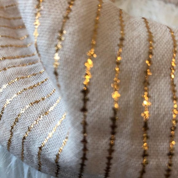 Versona Infinity Scarf - Picture 4 of 5